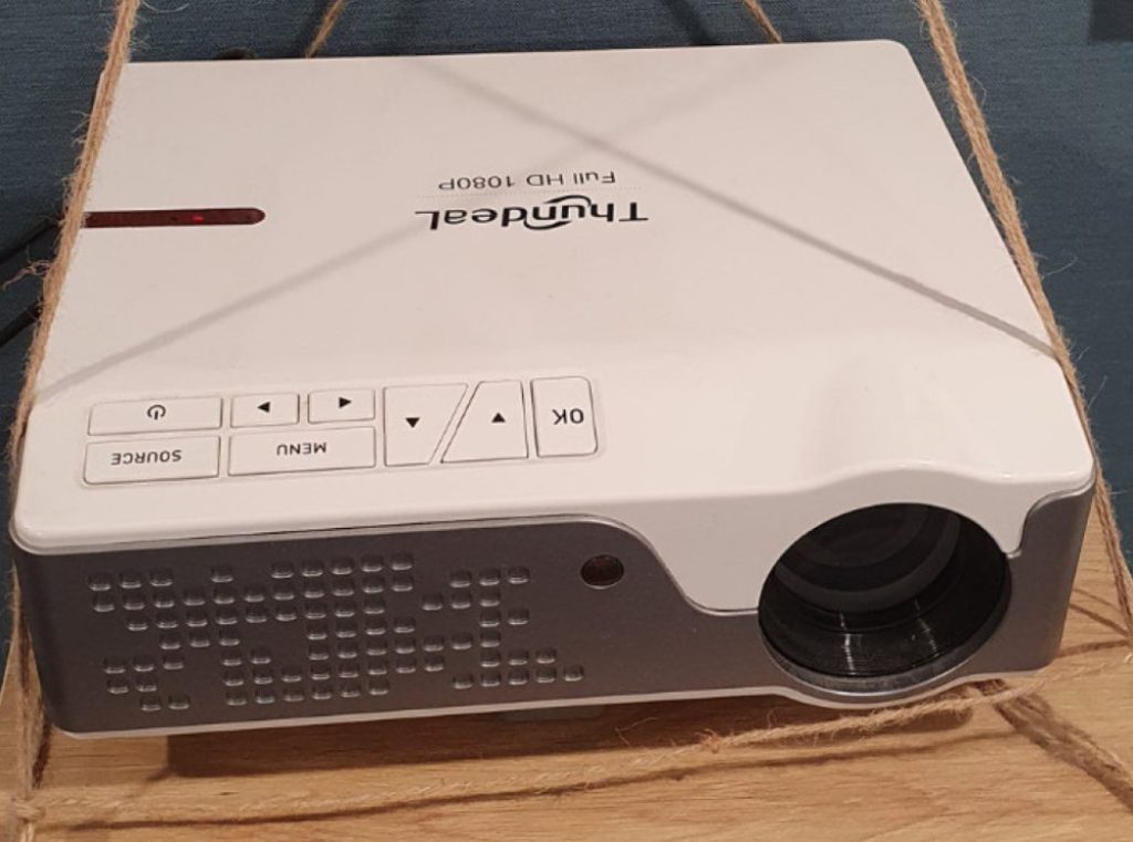 Is Projector better than TV? ZDclick