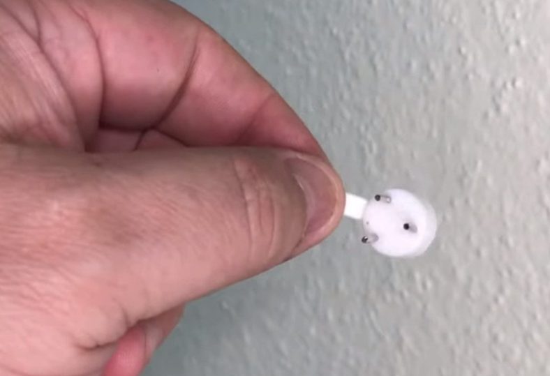 How to mount a Projector without Drilling? 5 common methods